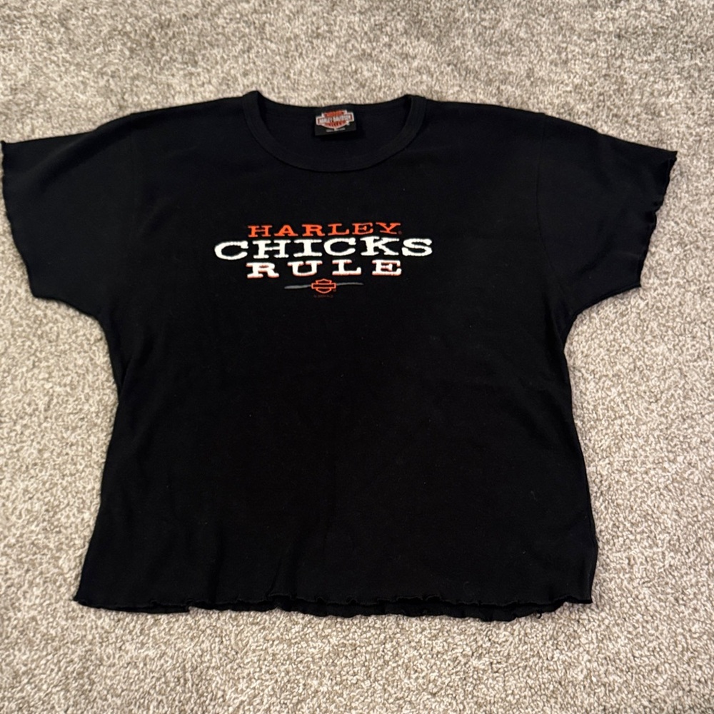 Harley-Davidson Black Tee with Red and White Graphic vintage